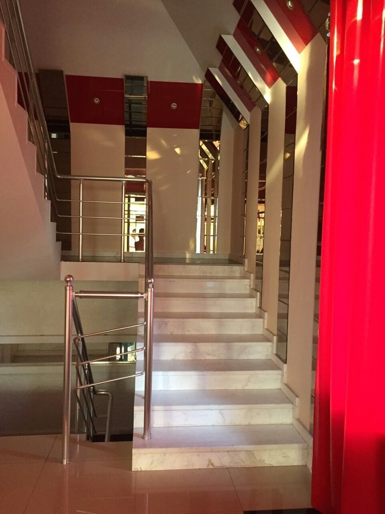 Dream Hotel Chişinǎu Buitenkant foto